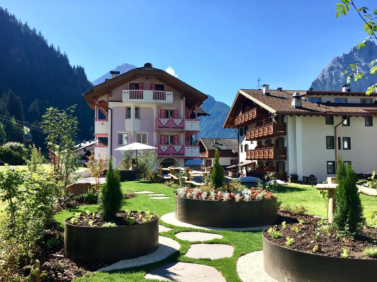 B&B Family Accommodation Canazei Bike Friendly Extérieur photo